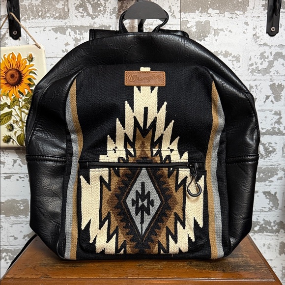 Wrangler Handbags - Wrangler Black, Brown & Cream Aztec Canvas Backpack